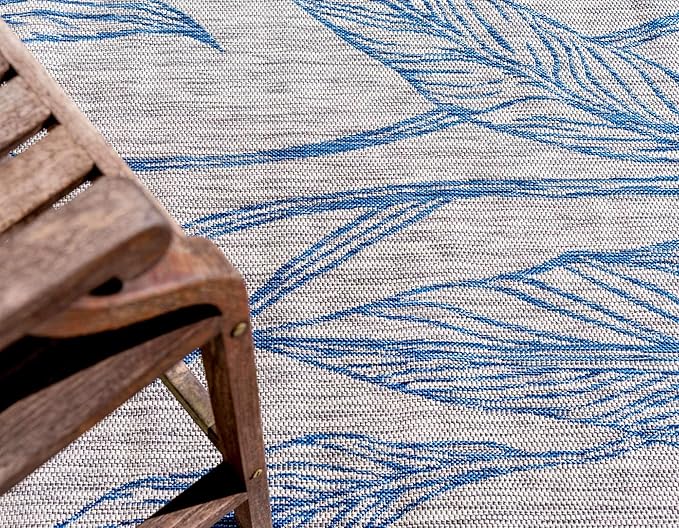 Unique Loom Outdoor Botanical Collection Area Rug - Leaf (6' 1" x 9' Rectangle, Light Gray/ Ivory)
