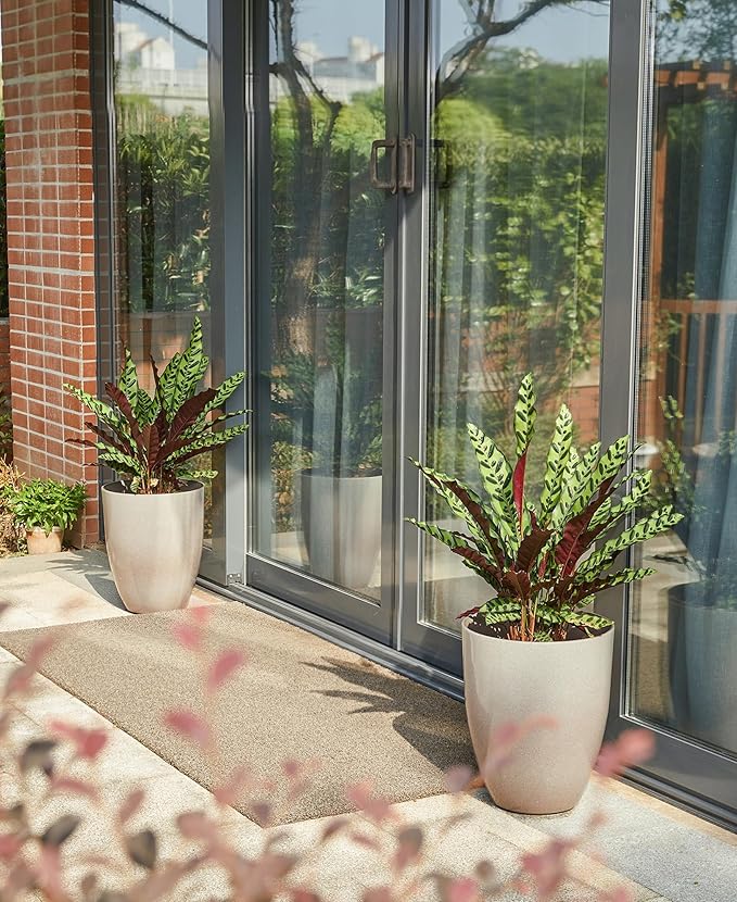Glitzhome 16.75" H Tall Outdoor Planters Set of 2, Large Planters for Outdoor Plants, Modern Faux Ceramic Texture Round Tall Planter with Drainage Holes,Large Flower Pots for Indoor Garden,Sand Beige