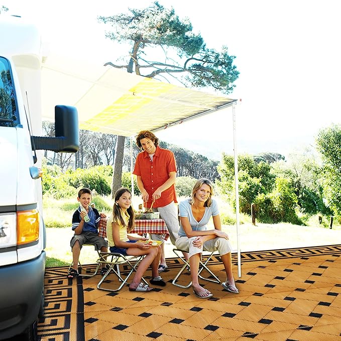 SAND MINE Reversible Mats, Plastic Straw Rug, Modern Area Rug, Large Floor Mat and Rug for Outdoors, RV, Patio, Backyard, Deck, Picnic, Beach, Trailer, Camping (9' x 12', Brown & Black)