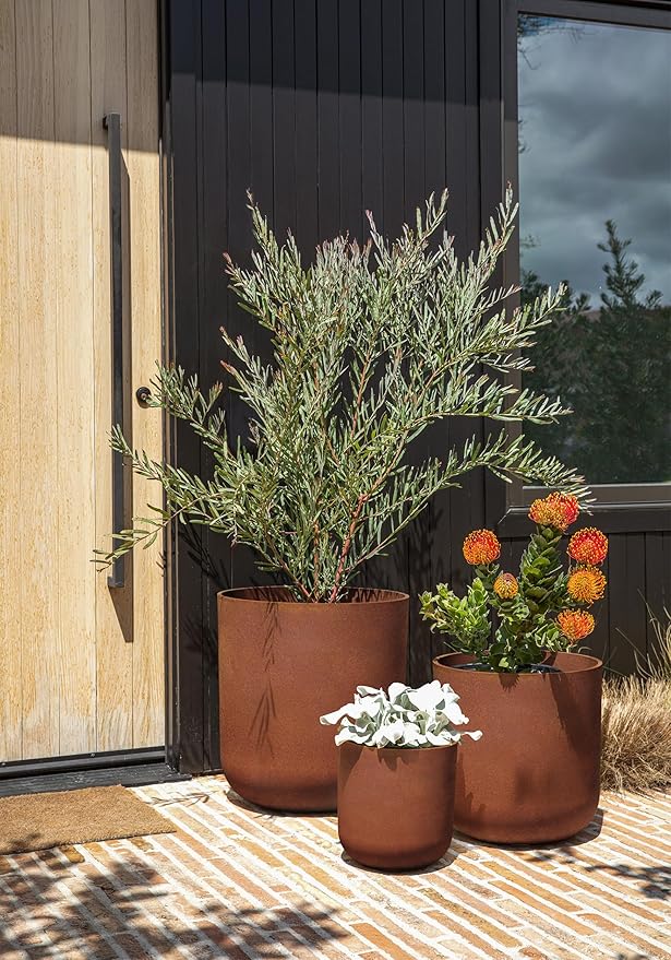 Veradek Patina Series Kona Planter - Round Planter for Outdoor Porch/Garden | Naturally Rusting Planter for All-Weather Use