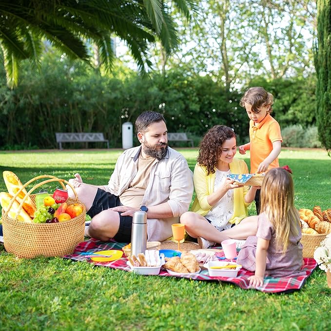 Rattan Picnic Basket with Handles, Round Wicker Gift Basket for Wedding, Camping(11"×11"×4")