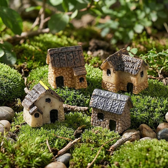 Garneck 4Pcs Miniature Fairy Garden Houses: Resin Mini Village House for Bonsai Terrarium Patio Micro Desk Landscape Decor Garden Patio Desktop Ornament Decorative (Random Style)