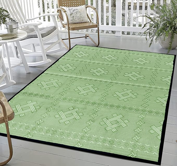 ARSUK Outdoor Patio Rug (5 x 3.3 ft) - Indoor and Plastic Outdoor Rug, Ideal for Garden, Camping, Balcony Carpet, Picnic, Backyard, Lightweight, Foldable, Recycled Plastic (Green Color)