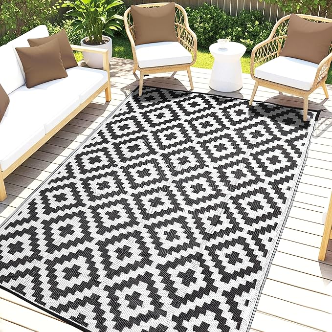 Utopia Home Waterproof Outdoor Rug for Patio 9 x 12 ft, Reversible Plastic Straw Mat for Camping, Picnics, Balcony, Patio, Diamond - Black & White