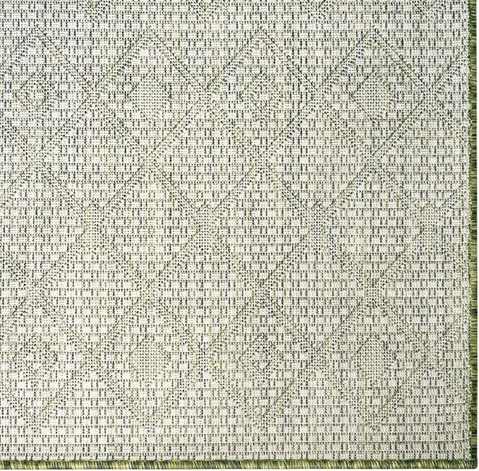 Unique Loom Outdoor Trellis Collection Area Rug - Tribal Trellis (10' x 14' 1" Rectangle, Green/ Natural)