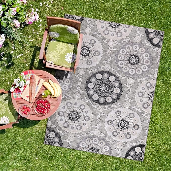CAMILSON Indoor Outdoor Rug 6x9 Bohemian Medallion Floral Area Rugs for Indoor and Outdoor Patios Easy-Cleaning Non-Shedding Living Room Garden and Kitchen Washable Outside Carpet (6 x 9 / Gray)