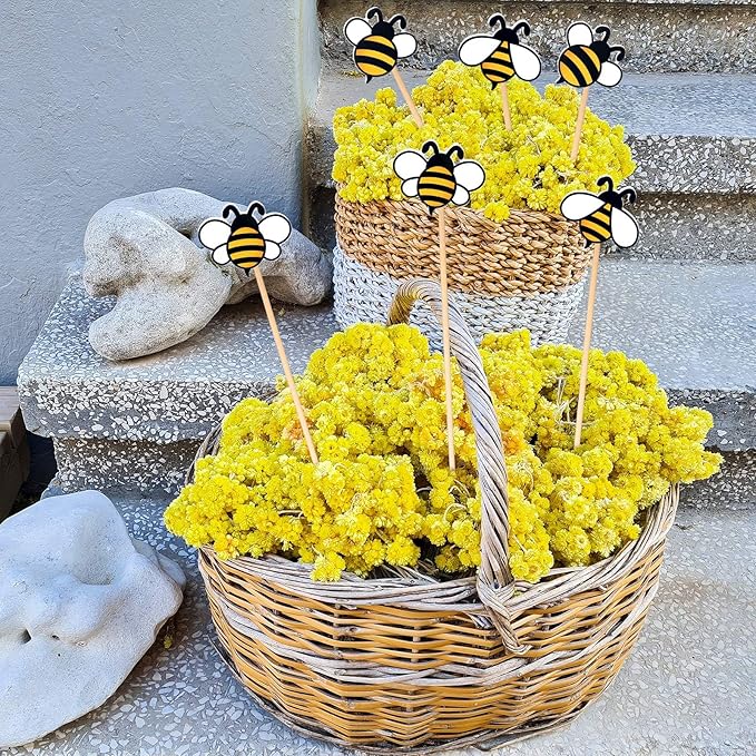 6 Pcs Wood Bee Garden Stakes Decor Yard Art Ornaments Front Yard Art Stick for Spring and Summer Indoor and Outdoor Lawn Path Terrace Flower Pots Festival Events