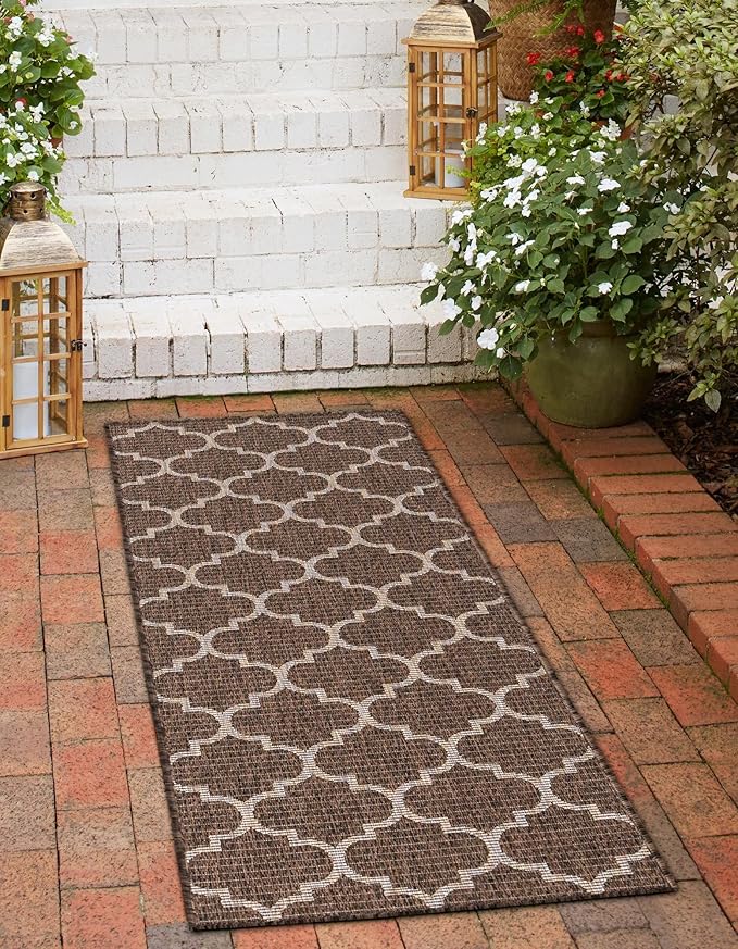 Unique Loom Outdoor Trellis Collection Area Rug (2' x 6' 1" Runner, Brown/ Ivory)