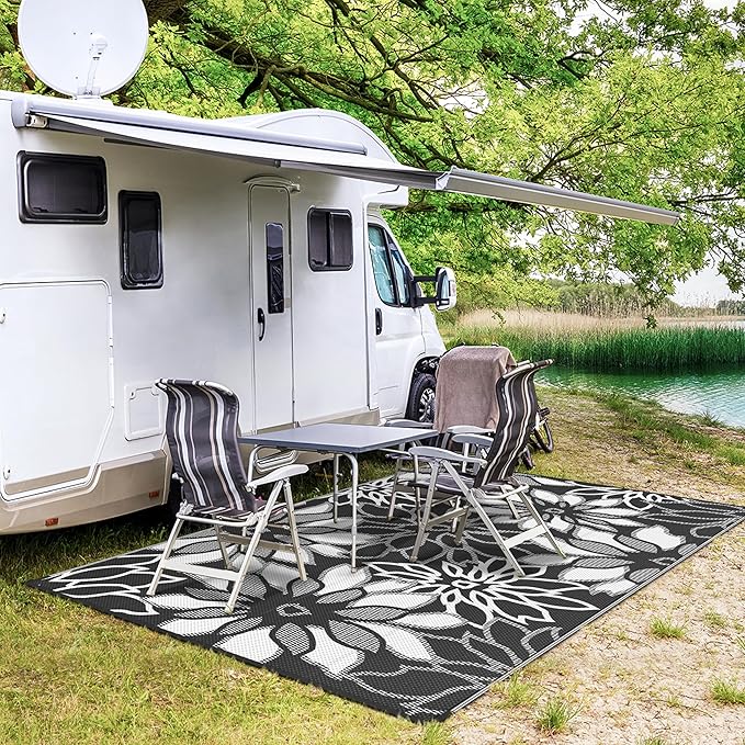 GENIMO Outdoor Rug Waterproof for Patio Decor, 5' x 8' Reversible Plastic Straw Floral Camping Carpet, Large Area Rug Mat for RV, Camper, Deck, Balcony, Porch, Beach, Picnic, Black & White