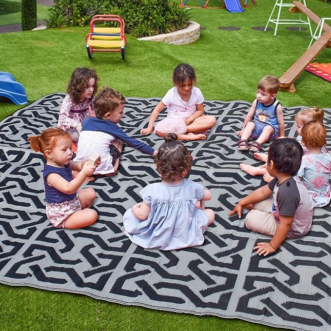 SAND MINE Reversible Mats, Plastic Straw Rug, Modern Area Rug, Large Floor Mat and Rug for Outdoors, RV, Patio, Backyard, Deck, Picnic, Beach, Trailer, Camping (9' x 12', Black & Grey)