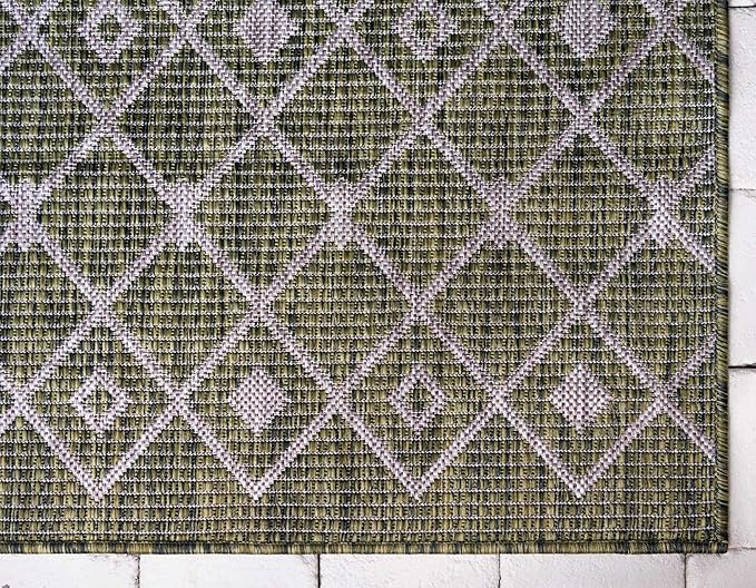 Unique Loom Outdoor Trellis Collection Area Rug - Tribal Trellis (7' 10" x 11' 4" Rectangle, Green/ Natural)