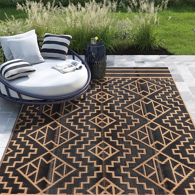 SAND MINE Reversible Mats, Plastic Straw Rug, Modern Area Rug, Large Floor Mat and Rug for Outdoors, RV, Patio, Backyard, Deck, Picnic, Beach, Trailer, Camping (6' x 9', Black & Brown)