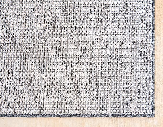 Unique Loom Outdoor Trellis Collection Area Rug - Tribal Trellis (3' 3" x 5' 3" Rectangle, Charcoal Gray/ Natural)