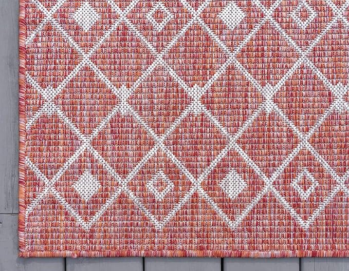 Unique Loom Outdoor Trellis Collection Area Rug - Tribal Trellis (7' 1" x 10' Rectangle, Rust Red/ Ivory)
