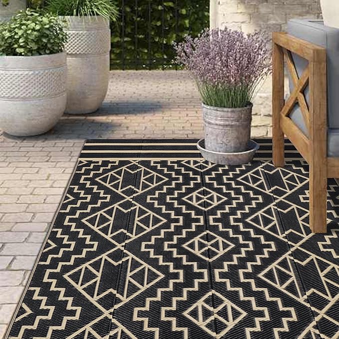 SAND MINE Reversible Mats, Plastic Straw Rug, Modern Area Rug, Large Floor Mat and Rug for Outdoors, RV, Patio, Backyard, Deck, Picnic, Beach, Trailer, Camping (5' x 8', Black & Beige)