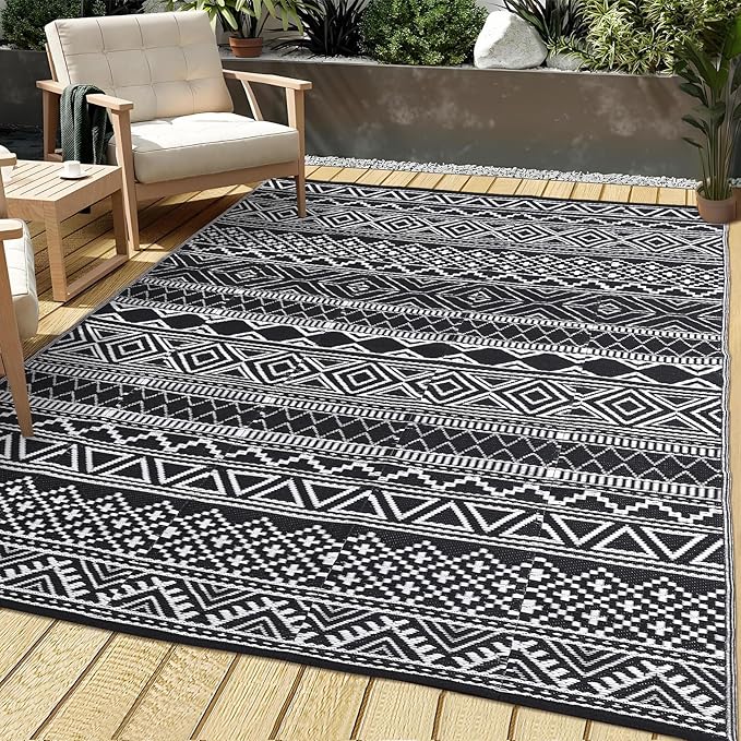 GarveeLife Outdoor Plastic Straw Rug 9x12 Waterproof UV Resistant Patio Rug Lightweight Floor Mat for Camping, Picnic, Backyard, RV, Beach, Picnic, Black & White