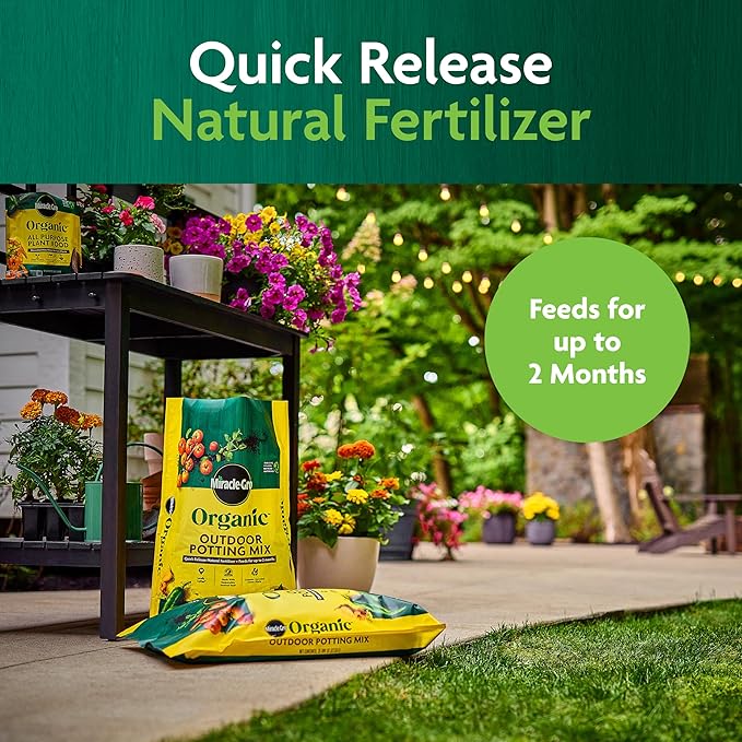 Miracle-GRO Organic Outdoor Potting Mix, for Outdoor Container Plants, Contains Quick-Release Natural Fertilizer, OMRI Listed, 16 qt.