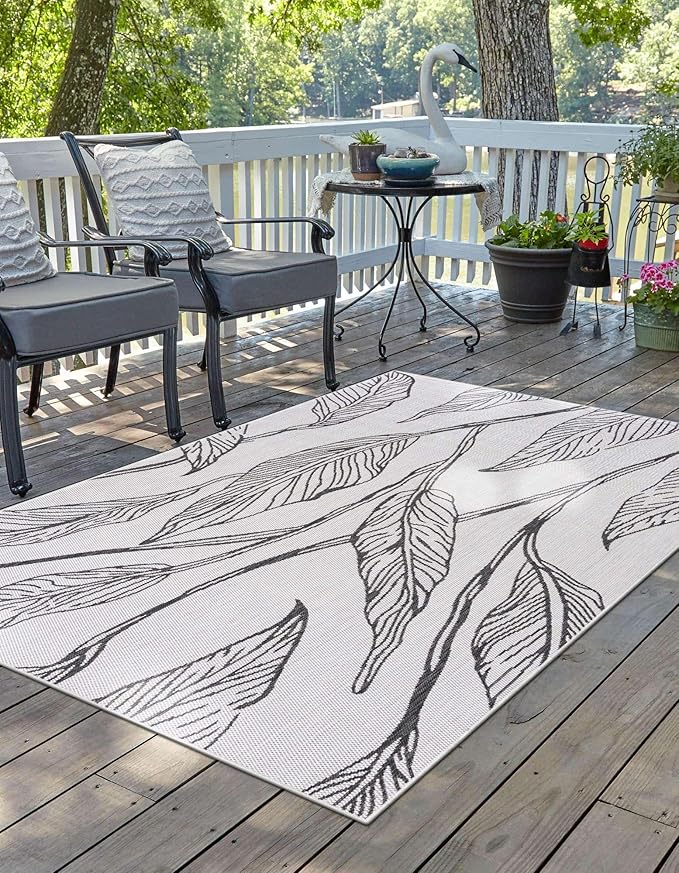 Unique Loom Outdoor Botanical Collection Area Rug - Leaf (4' 1" x 6' 1" Rectangle, Charcoal Ivory)