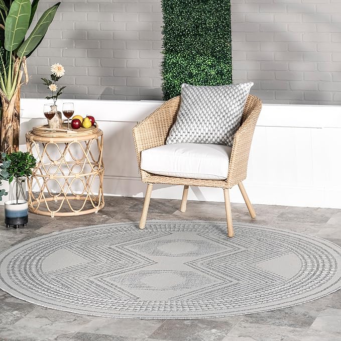 Nuloom Ranya Light Grey/Ivory, 8' Round, Tribal Geometric, Soft and Cozy, High Traffic, Stain Resistant, Easy Clean, Durable Area Rug for Indoor/Outdoor Patio, Deck, Porch, Garden, Courtyard