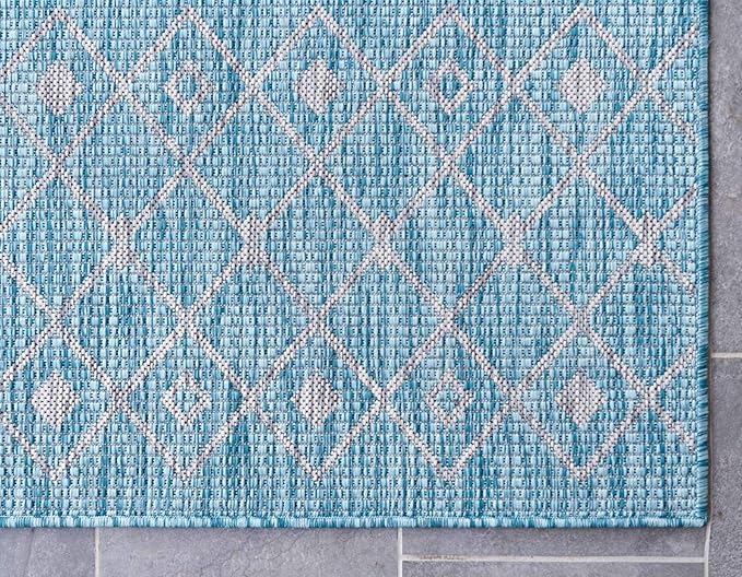 Unique Loom Outdoor Trellis Collection Area Rug - Tribal Trellis (6' 1" x 9' Rectangle, Aqua/ Ivory)