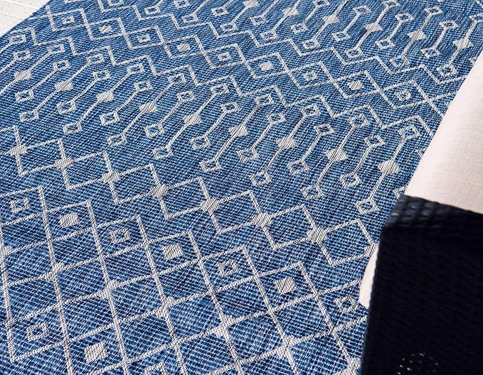 Unique Loom Outdoor Trellis Collection Area Rug - Tribal Trellis (5' 3" x 8' Rectangle, Blue/ Ivory)