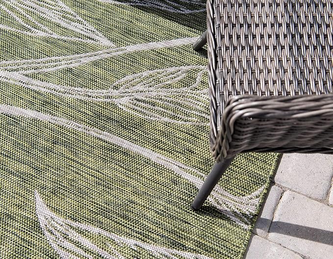 Unique Loom Outdoor Botanical Collection Area Rug - Leaf (2' x 6' 1" Runner, Green/ Ivory)