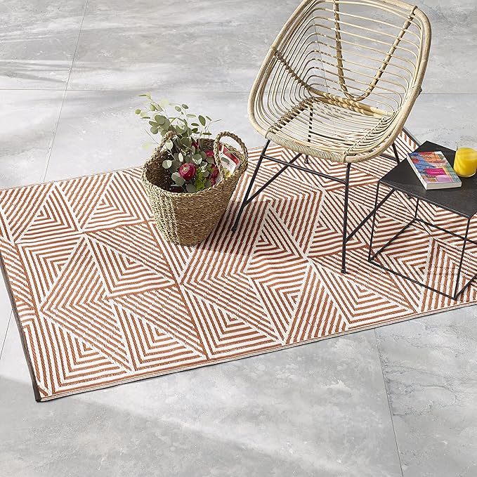 Fab Habitat Outdoor Rug - Waterproof, Fade Resistant, Crease-Free - Premium Recycled Plastic - Modern Geometric - Porch, Deck, Balcony, Mudroom, Laundry Room, Patio - Tokyo - Burnt Orange - 3 x 5 ft