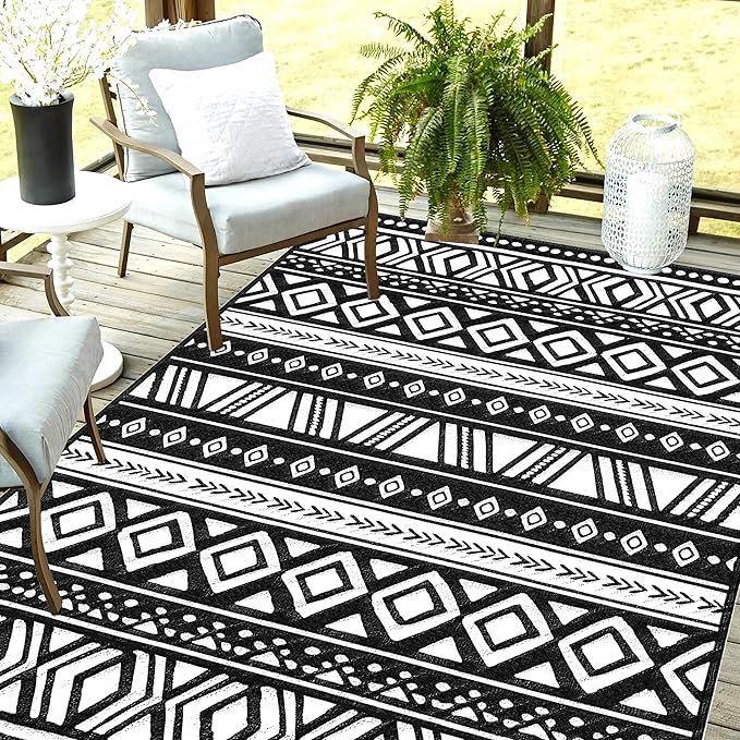 Utopia Home Waterproof Outdoor Rug for Patio 6 x 9 ft, Reversible Plastic Straw Mat for Camping, Picnics, Balcony, Patio, Aztec - Black & White