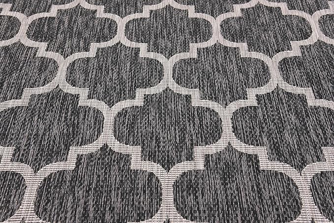 Unique Loom Outdoor Trellis Collection Area Rug (7' 1" x 10' Rectangle, Black/ Ivory)