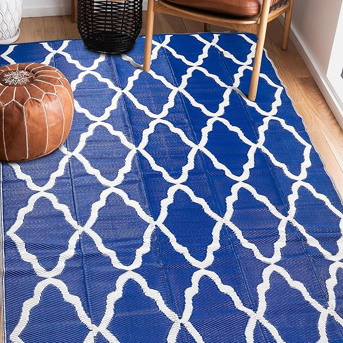 Utopia Home Waterproof Outdoor Rug for Patio 6 x 9 ft, Reversible Plastic Straw Mat for Camping, Picnics, Balcony, Patio, Diamond - Navy & White