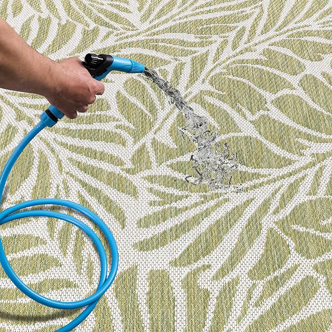 Keen Home Design Terrace Outdoor Area Rug - 63" Round Washable Indoor/Outdoor Rug for Patio, Kitchen, Balcony, Beach, Garden, Deck and Porch, Size: 5'3" Round, Rainforest Green