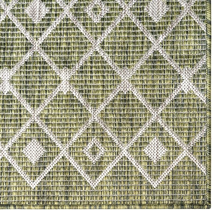 Unique Loom Outdoor Trellis Collection Area Rug - Tribal Trellis (7' 10" Square, Green/ Natural)