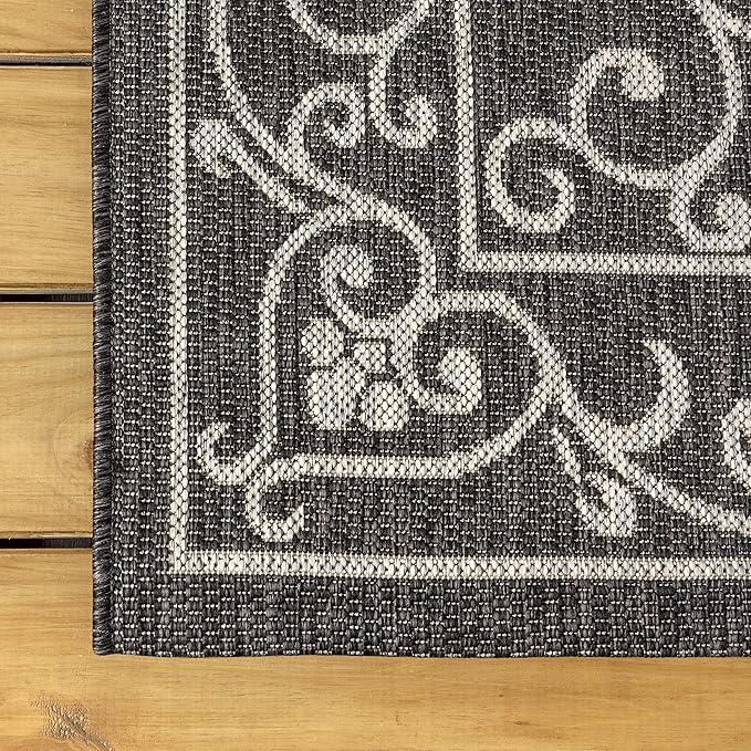 JONATHAN Y Vintage Filigree Indoor Outdoor Square Area Rug 3X3 Black/Gray, Charleston Textured Weave for Backyard, Patio, Porch, Easy-Cleaning, High Traffic, Pet-Friendly, Non-Shedding (SMB106G-3SQ)