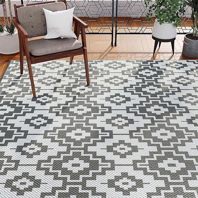 HUGEAR Outdoor Plastic Straw Rug, Waterproof Outdoor Rugs for Patios Clearance, Reversible Area Rug, Large Outside Carpet for Camping, Balcony, RV, Deck, 8x10ft Geometric/Gray&White