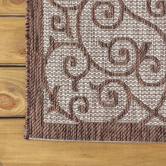 JONATHAN Y Vintage Filigree Indoor Outdoor Round Area Rug 5 Ft Taupe/Espresso, Madrid Textured Weave for Backyard, Patio, Porch, Easy-Cleaning, High Traffic, Pet-Friendly, Non-Shedding (SMB107C-5R)