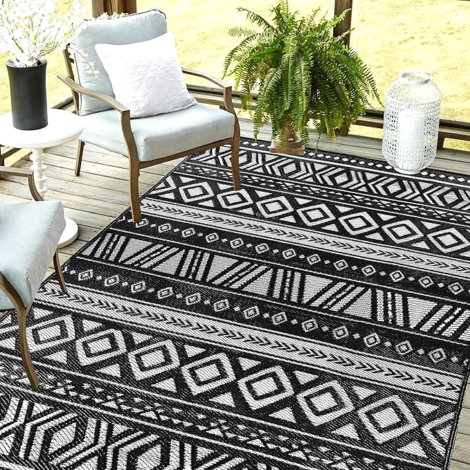 Utopia Home Waterproof Outdoor Rug for Patio 6 x 9 ft, Reversible Plastic Straw Mat for Camping, Picnics, Balcony, Patio, Aztec - Black & White