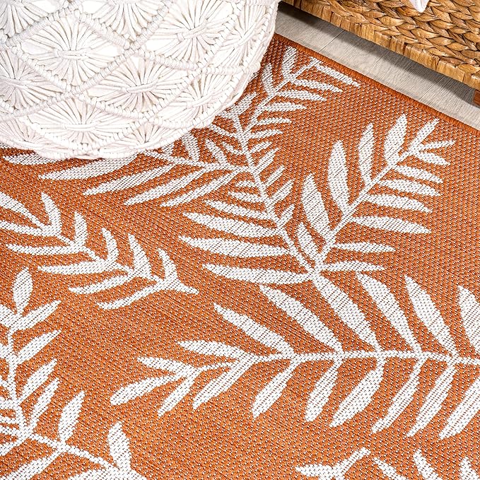 JONATHAN Y Palm Frond Indoor Outdoor Round Area Rug 5 Ft Orange/Cream, Nevis for Backyard, Patio, Porch, Easy-Cleaning, High Traffic, Pet-Friendly, Non-Shedding (SMB119E-5R)