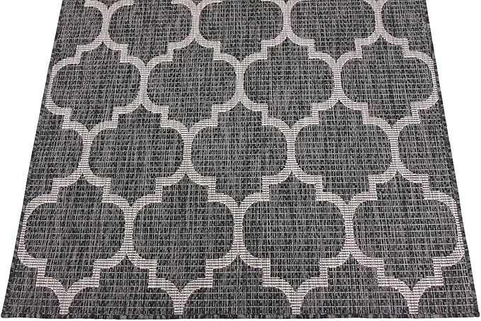 Unique Loom Outdoor Trellis Collection Area Rug (4' 1" x 6' 1" Rectangle, Black/ Ivory)