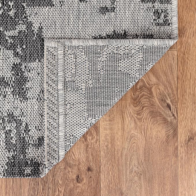Keen Home Design Terrace Outdoor Throw Rug - 36"x60" Washable Indoor/Outdoor Rug for Patio, Kitchen, Balcony, Beach, Garden, Deck and Porch, Size: 3' x 5', Abstract Black