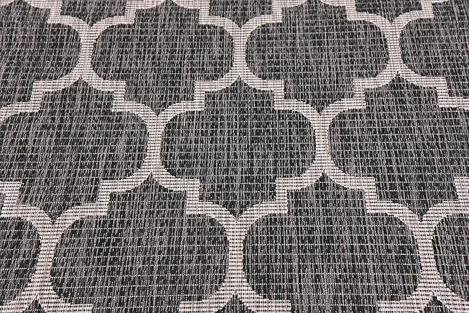 Unique Loom Outdoor Trellis Collection Area Rug (4' 1" x 6' 1" Rectangle, Black/ Ivory)
