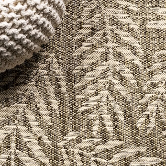 JONATHAN Y Palm Frond Indoor Outdoor Runner Rug 2X8 Brown/Beige, Nevis for Backyard, Patio, Porch, Easy-Cleaning, High Traffic, Pet-Friendly, Non-Shedding (SMB119A-28)